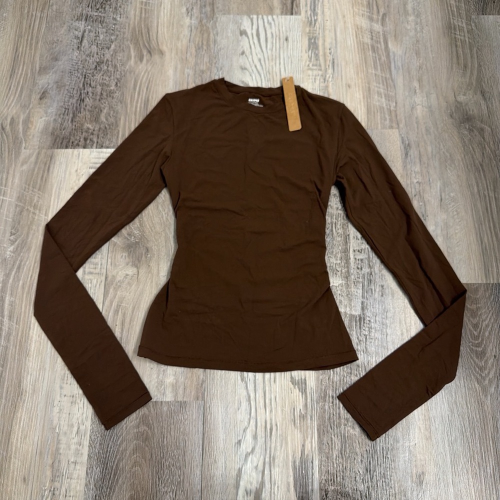 Skims fits everybody long sleeve shirt cocoa brown size xxsmall NEW WITH TAG